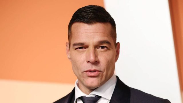90s pop star looks totally different with dramatic hair transformation
