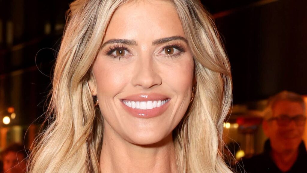 Christina Haack looks phenomenal in pink lace bikini in photo that proves she doesn’t age