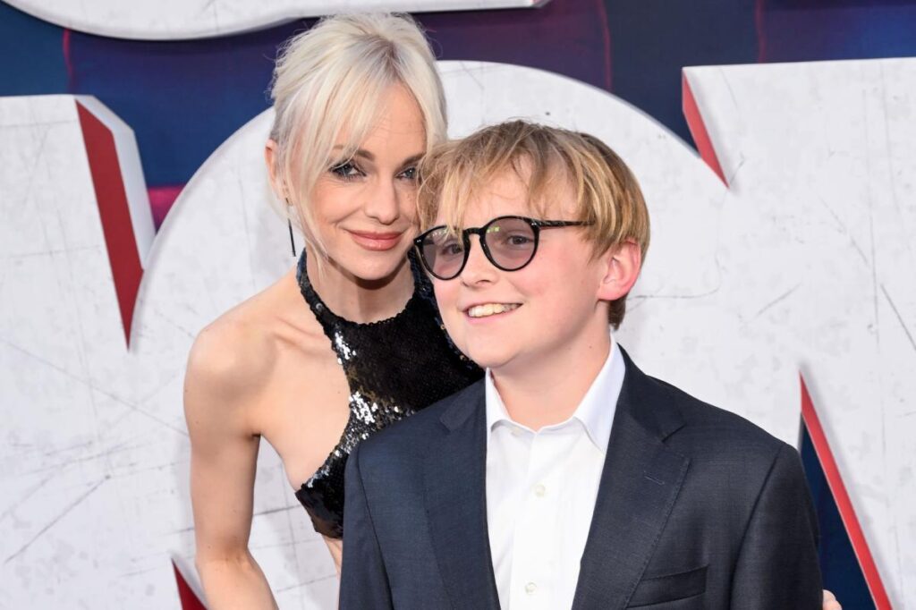 Anna Faris details religious conversations with son Jack