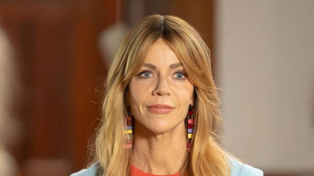 Kaitlin Olson shows off fiery red hair transformation in photo from High Potential set