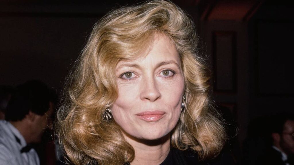 Bonnie & Clyde star Faye Dunaway, 85, looks effortlessly cool for incredibly rare red carpet appearance