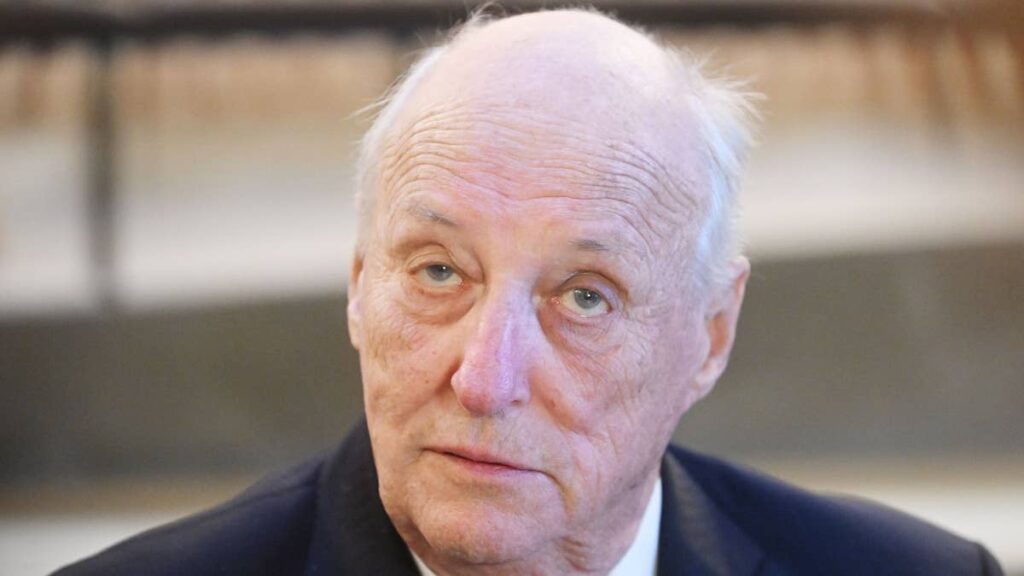Updates as senior Norwegian royals rush to his side
