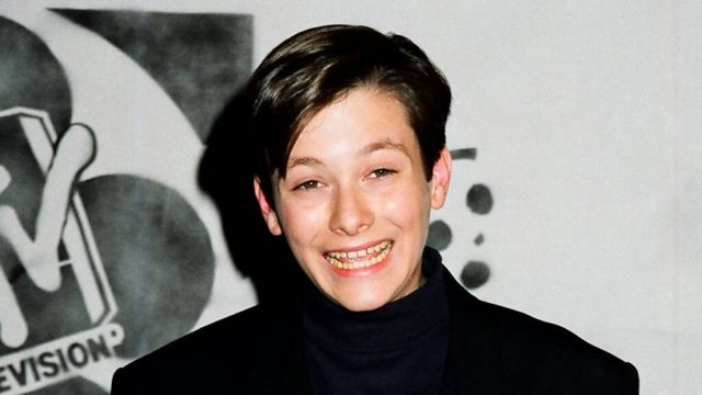 ’90s child star Edward Furlong is unrecognizable as he reunites with famous castmates