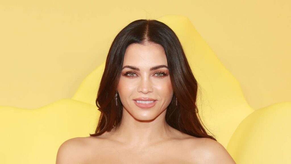 Jenna Dewan takes the plunge in high-cut swimsuit alongside daughter and son