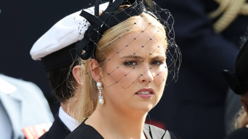 Princess Amalia borrows 3 designer items from mother Queen Máxima’s wardrobe for King Harald’s funeral