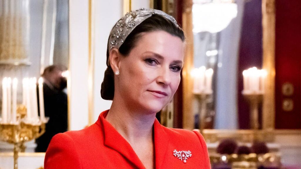 Princess Märtha Louise’s former mother-in-law Marianne Behn pays touching tribute to late King Harald 7 years after son’s tragic death