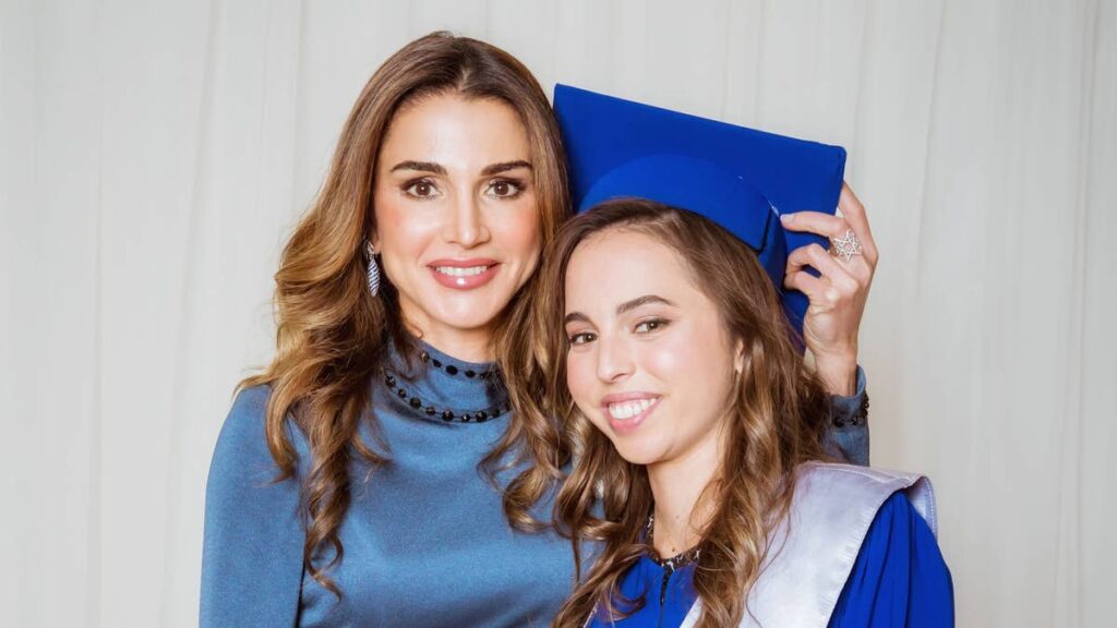 Queen Rania’s daughter Princess Salma is her mini-me in gorgeous photo