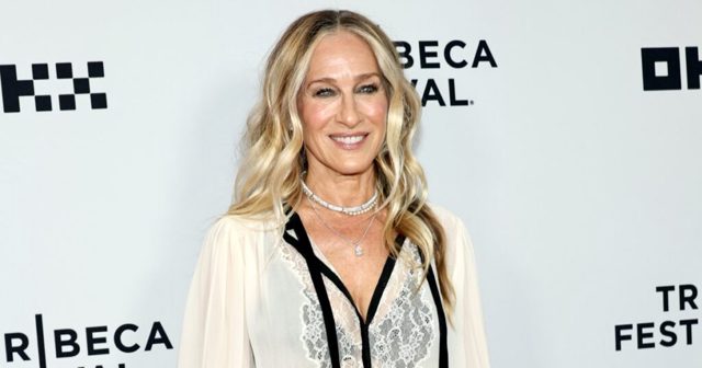 Sarah Jessica Parker Can’t Live Without Lip Gloss — And She Swears by This $13 Drugstore Pick