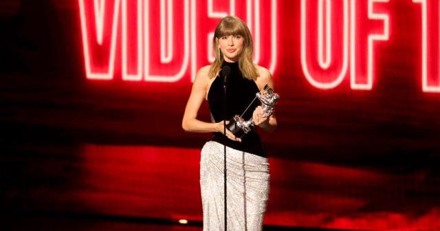 Taylor Swift Wins Video of the Year at 2026 MTV VMAs, Dedicates Award to ‘Ultimate Showgirl’ Dolly Parton
