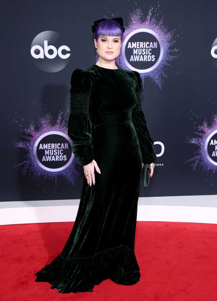 kelly osbourne black dress before weight loss