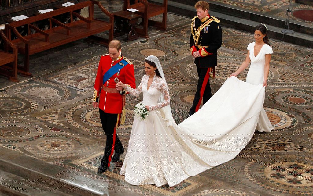 couple getting married inside Westminster Abbey 