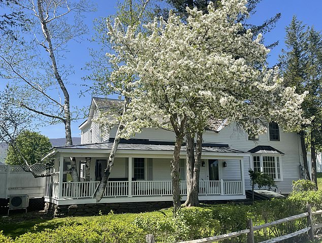 The actor, who died at the age of 71, often posted images of his Vermont home online