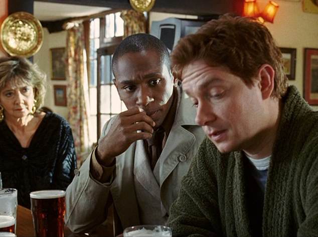 Later on in the film he goes for a drink with his best friend Ford at The Horse and Groom pub. It is here that Arthur discovers that Ford is in fact an alien who is working as a researcher for his book, you guessed it, The Hitchhiker¿s Guide to the Galaxy.