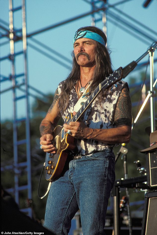 The guitarist was briefly ejection from the band following a 1993 scuffle with police at a tour stop as tension between him and Gregg Allman grew