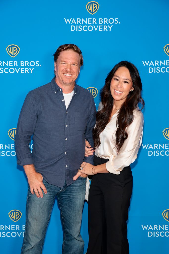 Chip Gaines, Fixer Upper on Magnolia and Joanna Gaines, Fixer Upper on Magnolia attend the Warner Bros. Discovery Upfront 2022 arrivals on the red carpet at MSG Studios on May 18, 2022 in New York City.