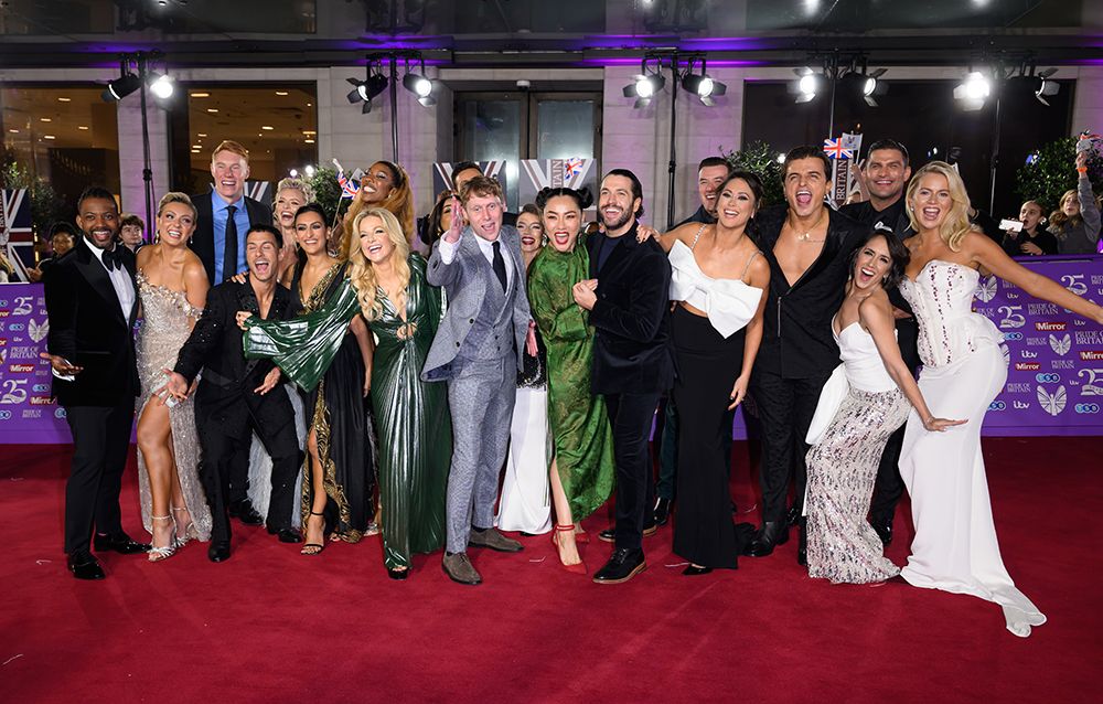 Janette Manrara poses with Aljaž Škorjanec and the rest of the Strictly cast