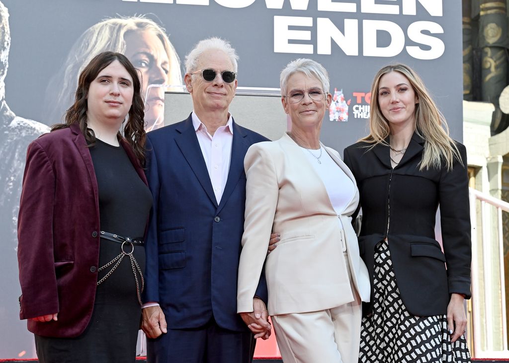 Jamie Lee Curtis and Christopher Guest with their daughters