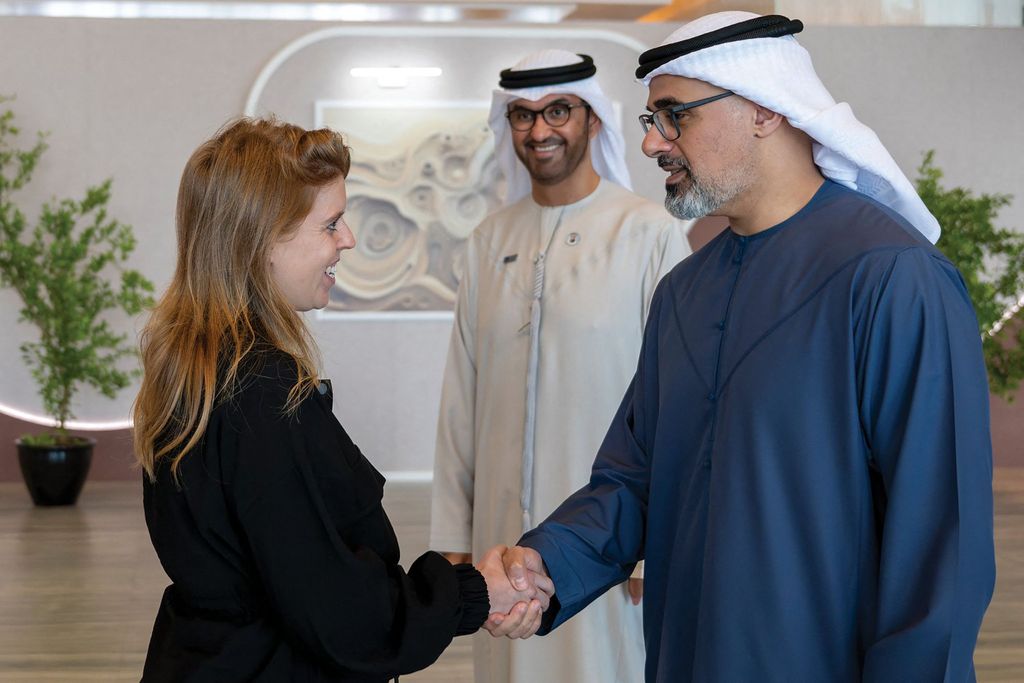 Princess Beatrice shaking hand of Sheikh Khaled bin Mohamed bin Zayed Al Nahyan, Crown Prince of Abu Dhabi 