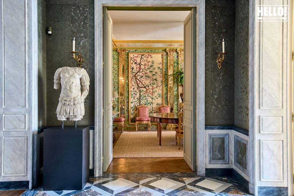 Michael Smith and James Costos' statue in hallway at home in Madrid