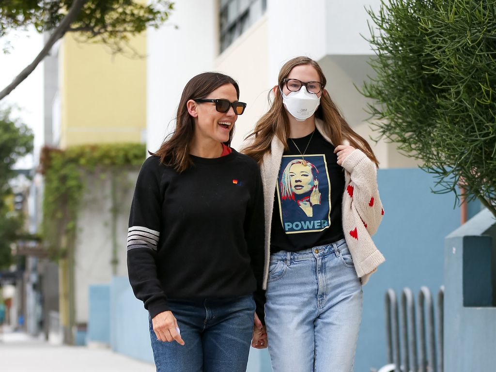 Jennifer Garner and her daughter Violet Affleck 