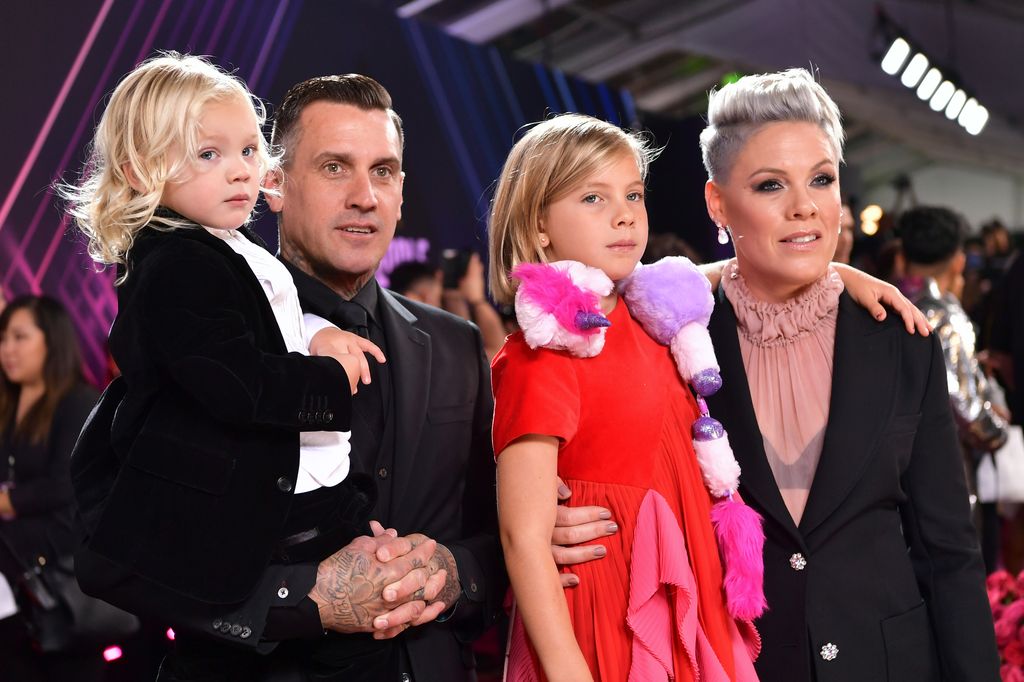 Pink, Carey Hart and their children