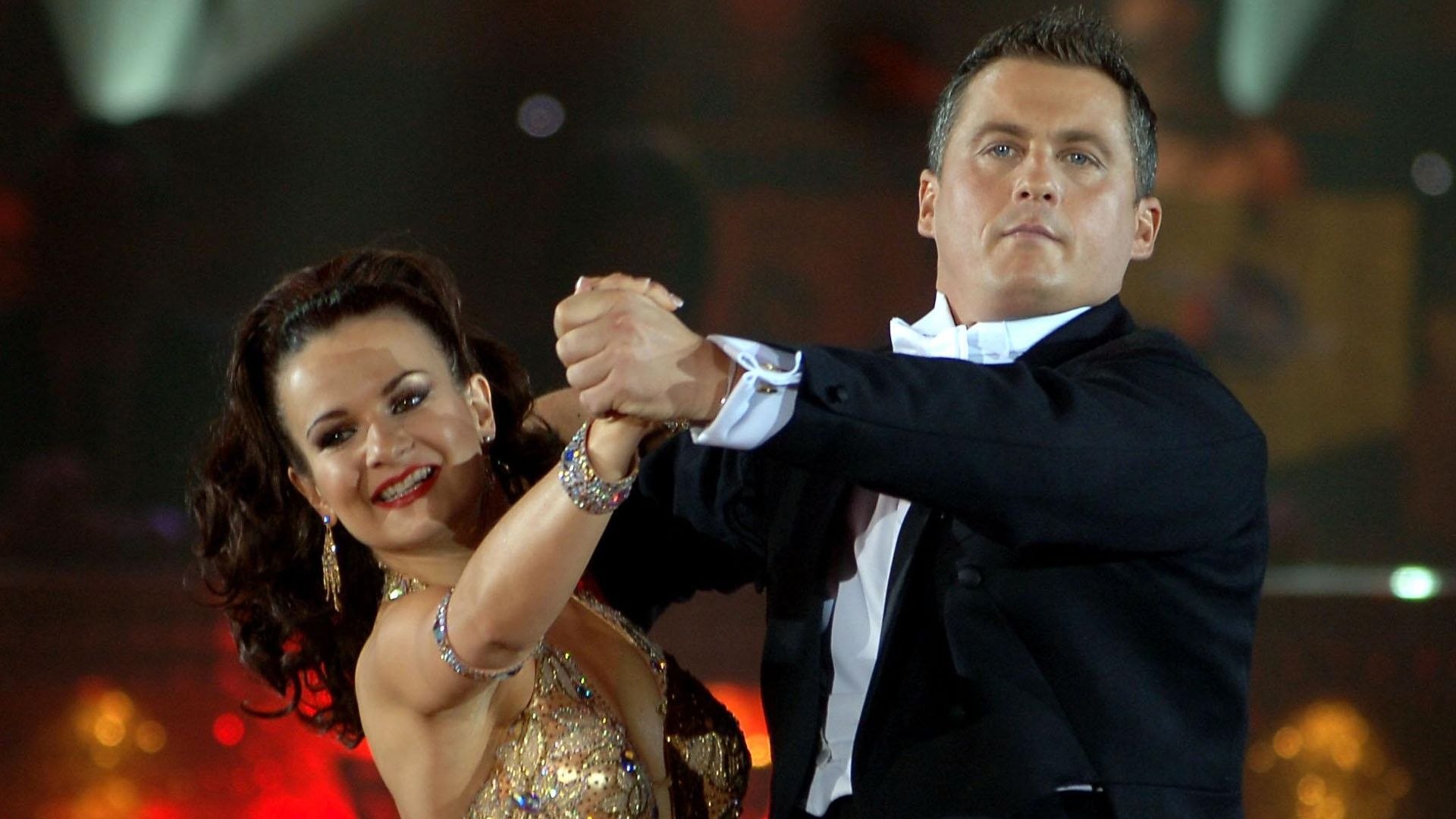 Lilia Kopylova and Darren Gough dancing together