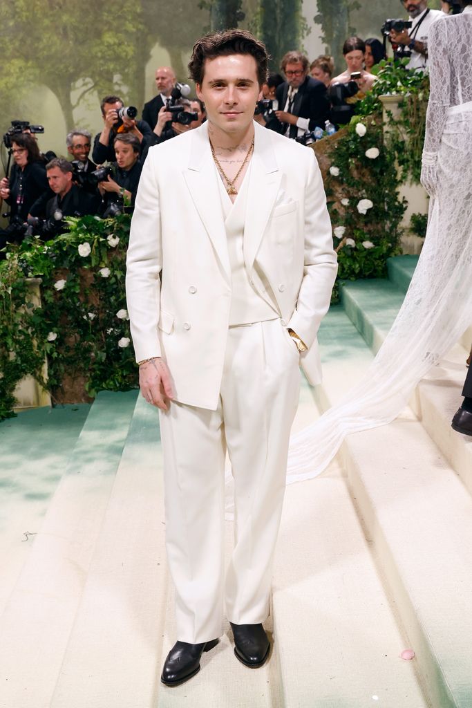 brooklyn beckham met gala 2024