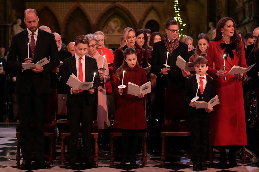 William, Kate and children singing at concert