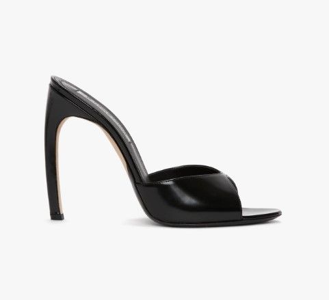 Victoria Beckham high heels in black