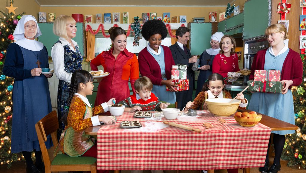 Sister Julienne (Jenny Agutter), Trixie Aylward (Helen George), May Tang (APRIL RAE HOANG), Nancy Corrigan (Megan Cusack), Teddy Turner (Edward Shaw), Joyce Highland (Renee Bailey), Dr Turner (Stephen McGann), Sister Veronica (Rebecca Gethings), Angela Turner (ALICE BROWN), Shelagh Turner (Laura Main), Rosalind Clifford (Natalie Quarry) in Call the Midwife Christmas special 