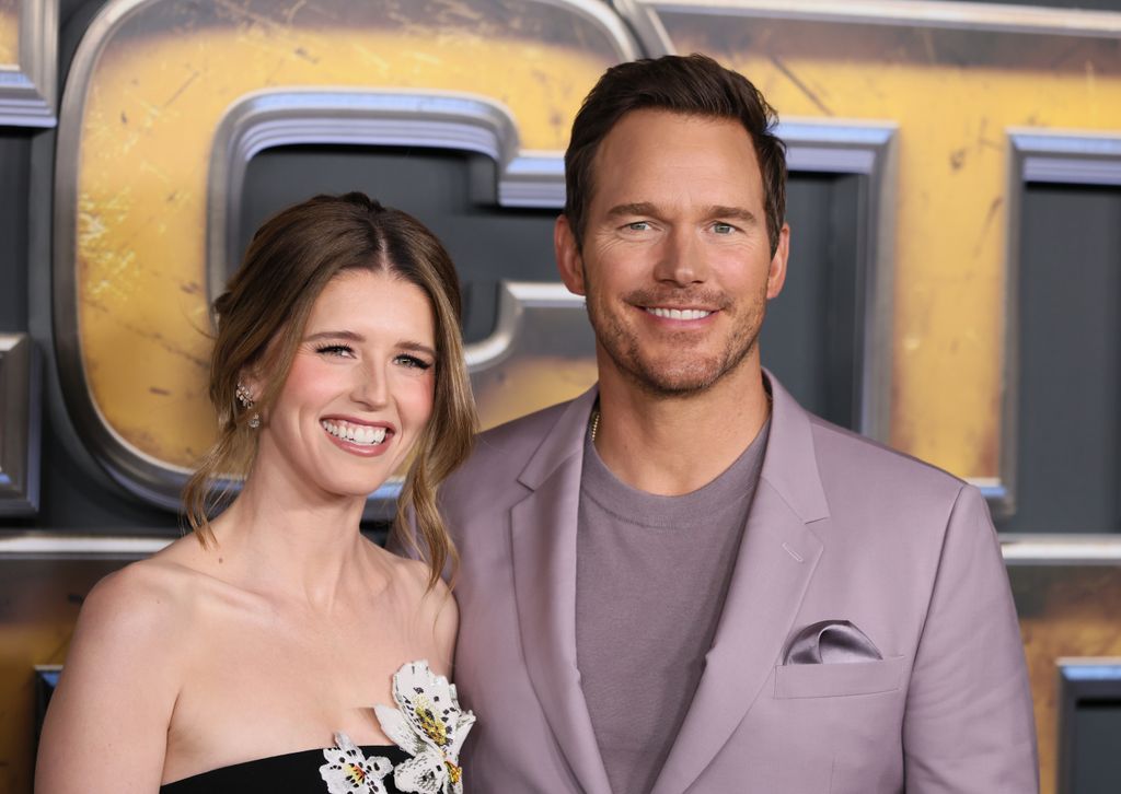 chris pratt and katherine schwarzenegger smiling for camera