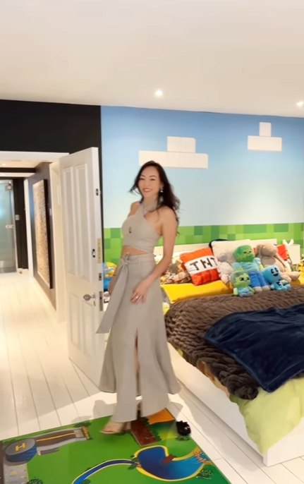 Wolfie Huang's minecraft bedroom