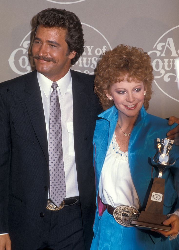 Reba McEntire sported a similar hairdo in 1985