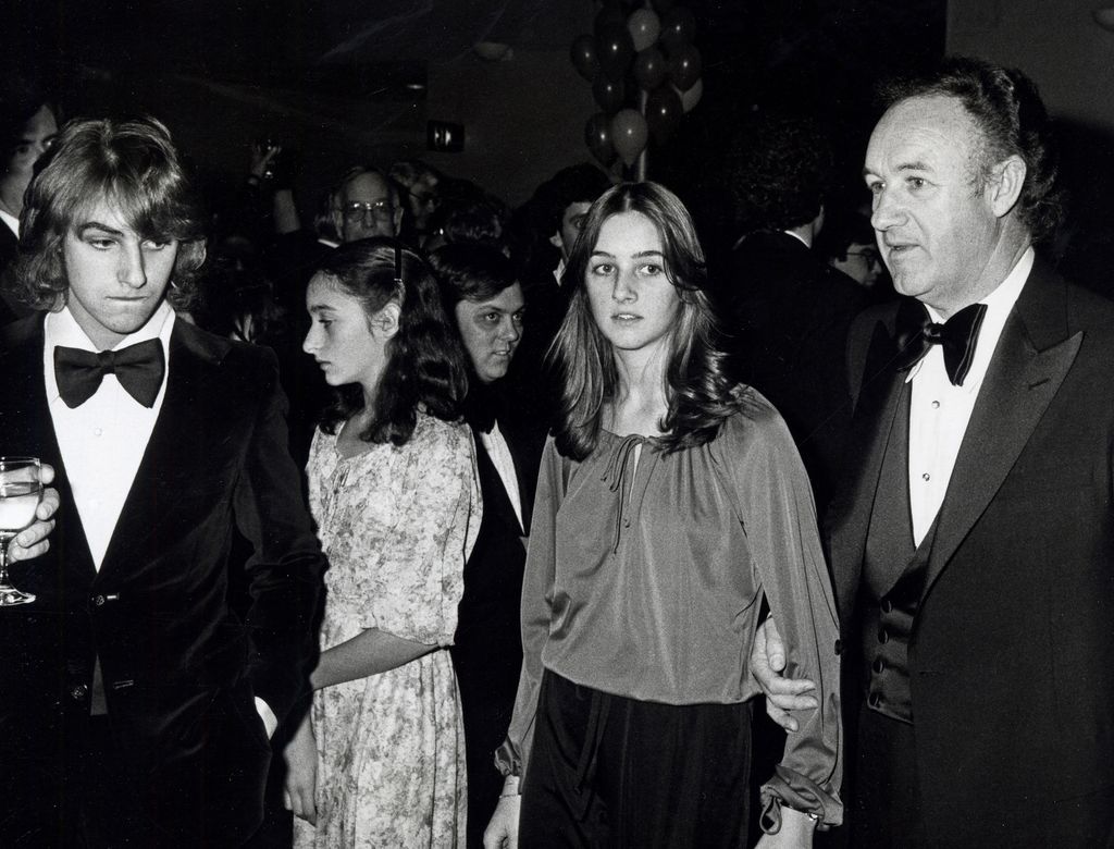 Gene Hackman (R) and children during Presidential Premiere of "Superman" in Washington, D.C. - December 10, 1978 at JFK Center for the Performing Arts, Eisenhower Theater in Washington, D.C., United States