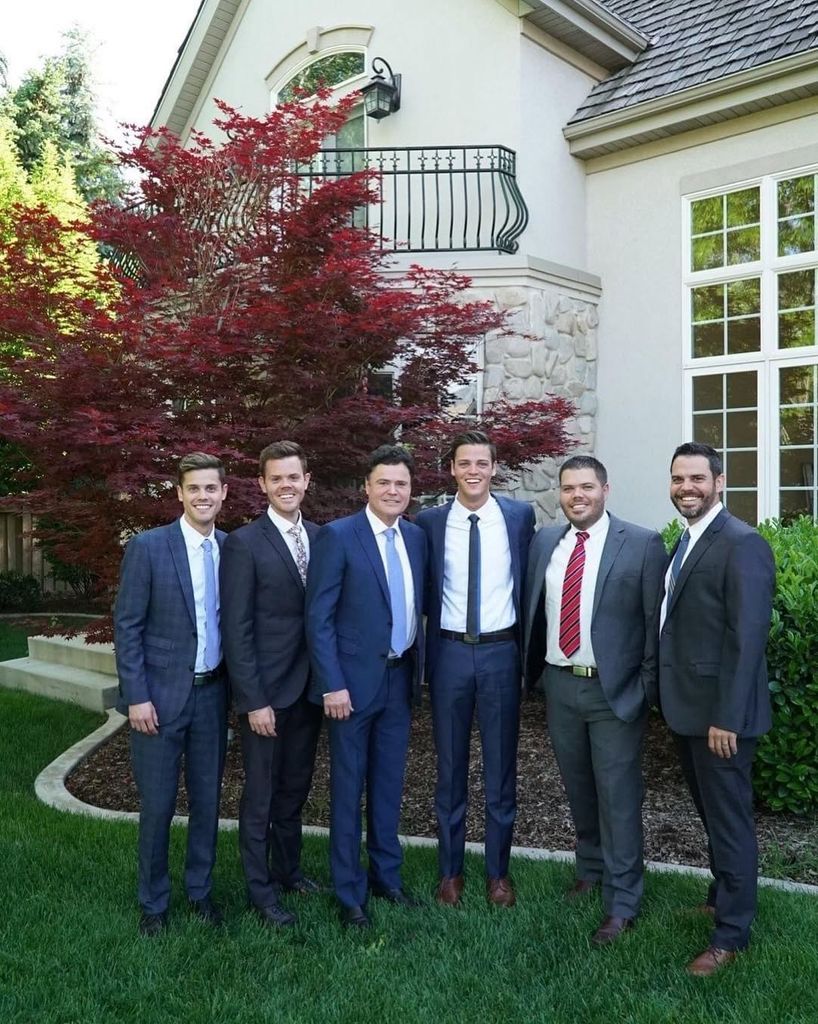 Meet Donny Osmond's 5 lookalike sons
