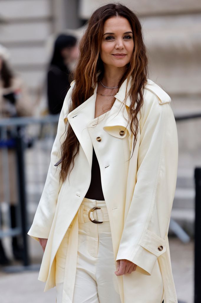 The actress stepped out in a lemon-yellow set for the show