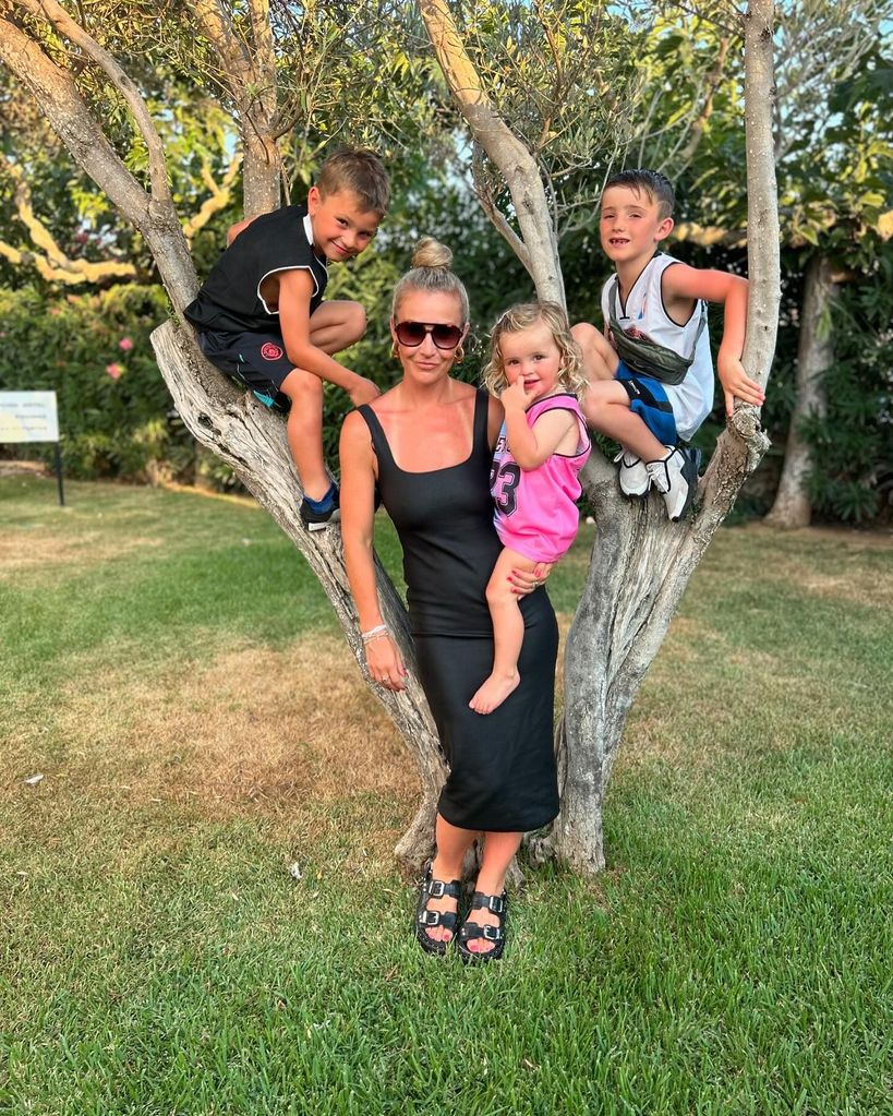 Helen Skrlton with three children