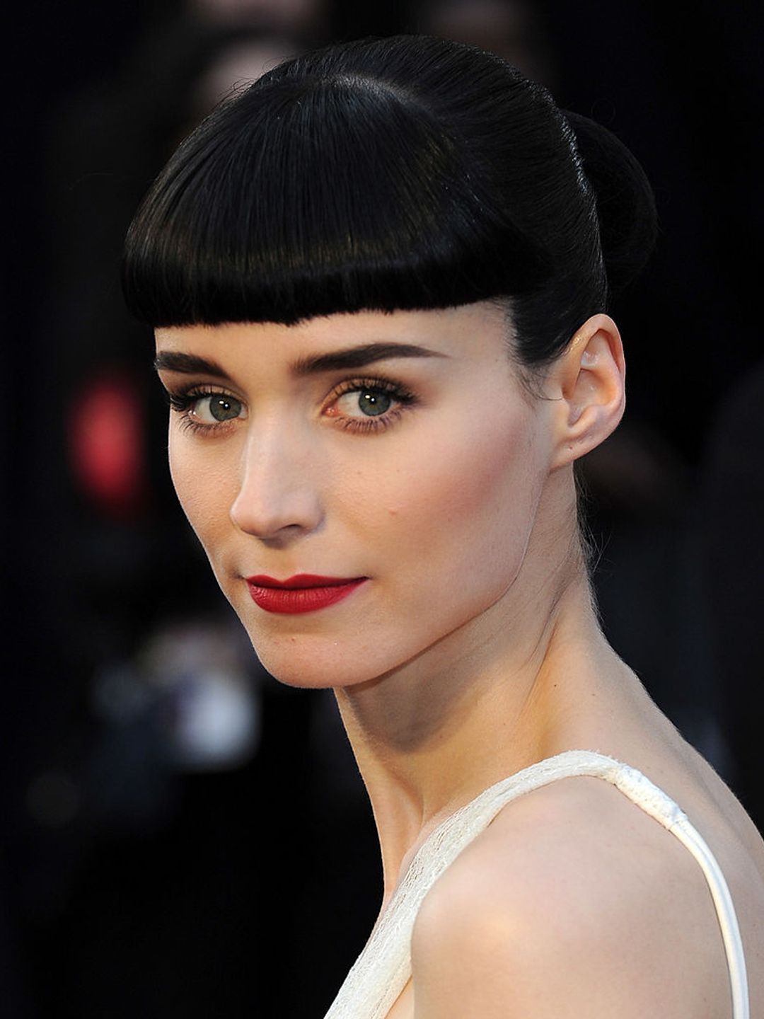 HOLLYWOOD, CA - FEBRUARY 26:  Actress Rooney Mara arrives at the 84th Annual Academy Awards at the Hollywood and Highland Center on February 26, 2012 in Hollywood, California.  (Photo by Michael Buckner/Getty Images)