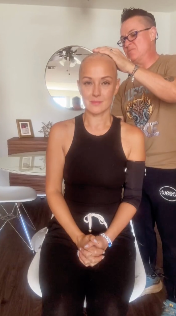 crystal lowe cancer hair shaving