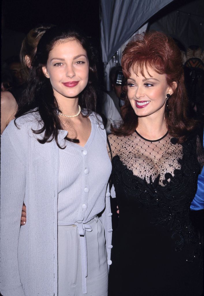 Ashley Judd and mother Naomi Judd 