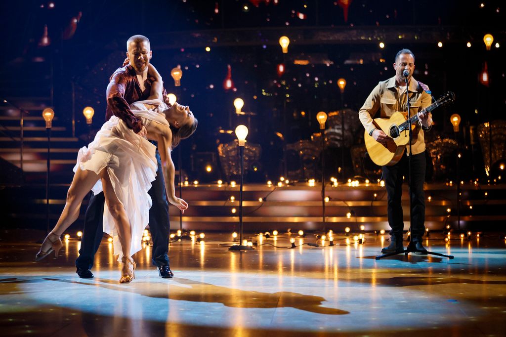 James Morrison performing while neil jones and jowita pryzstal dance