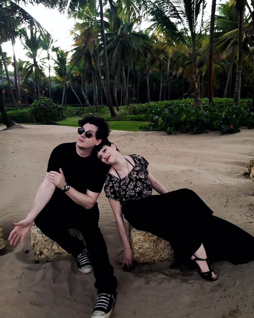 photo of jack white and olivia jean on the beach
