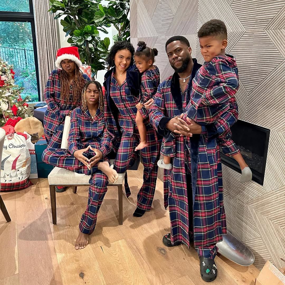 Kevin Hart and his family in matching christmas pyjamas