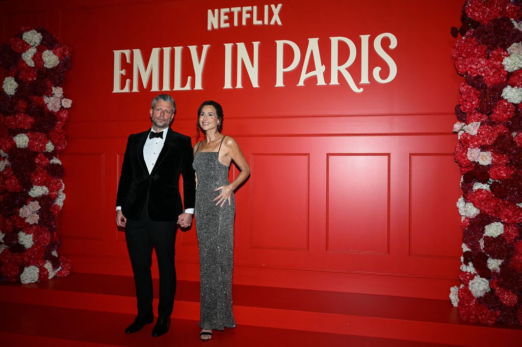 minnie driver addison o'dea emily in paris premiere