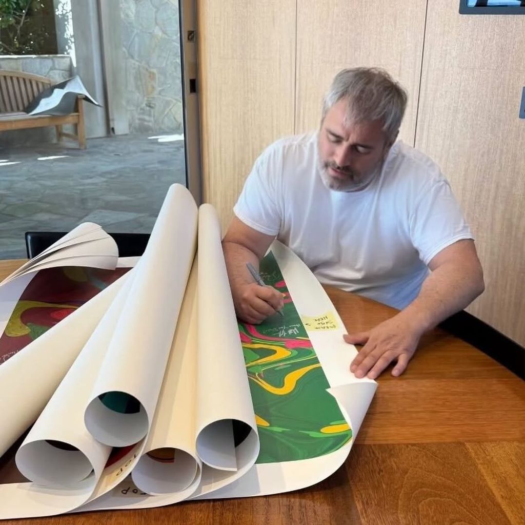 Matt LeBlanc signs limited edition artwork