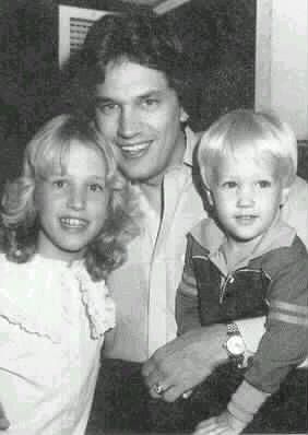 George Strait with daughter Jenifer and son Bubba circa 1984