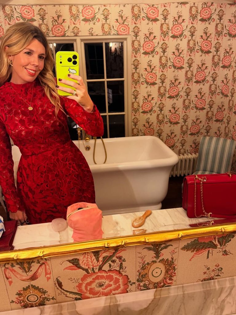 Carrie looked gorgeous in Nadine Merabi's Lydia dress