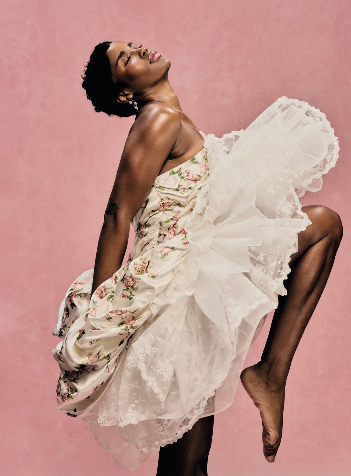 eva apio in lace dress