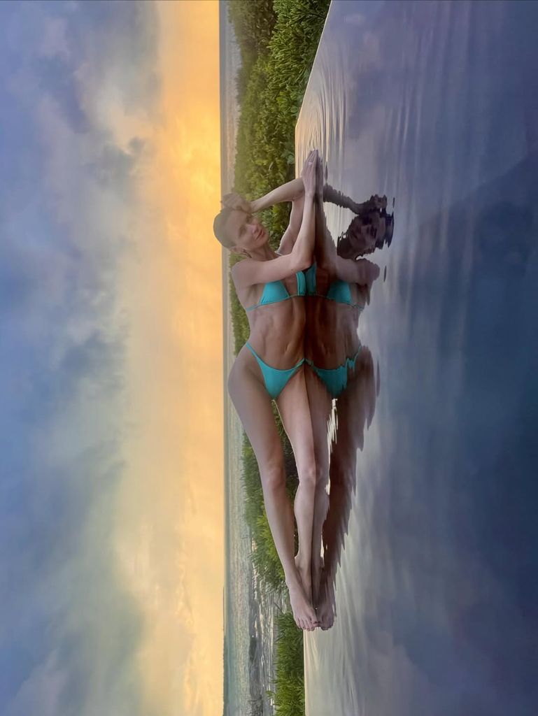 She posed in several bikinis