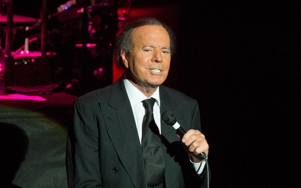 Julio Iglesias performs live on stage at the Royal Albert Hall on May 13, 2014 in London, England.